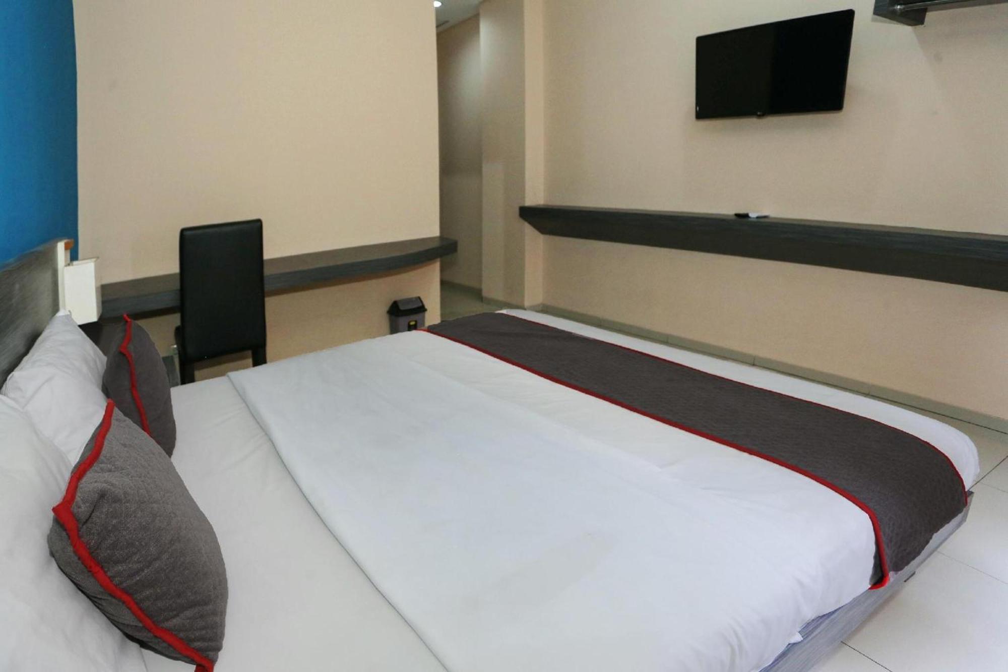 Sans Fiducia Gede Hotel Jakarta